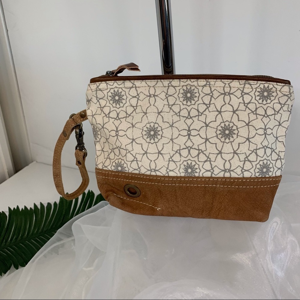 Myra Ferris Wheel Print Wristlet Bag!